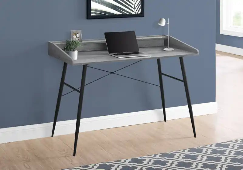 Bureau de 47,25 po avec petite huche