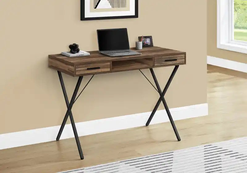 Bureau de 42 po avec 2 tiroirs et casier